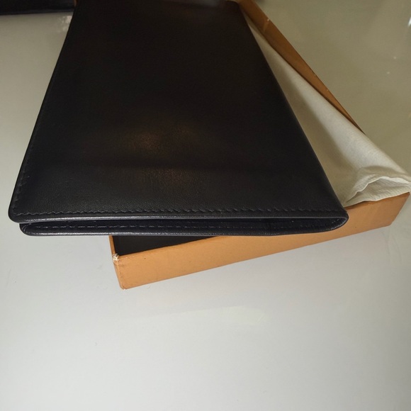 Authentic black Christian Dior Black Calfskin unisex Wallet with COA. - Picture 13 of 17